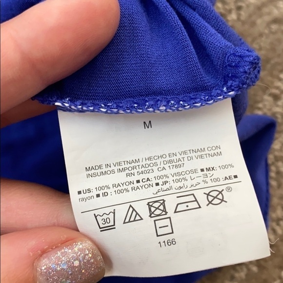 Old Navy - t shirt - Picture 3 of 3